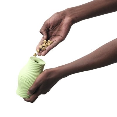 Earth Rated Treat Toy - Leckerli Spielzeug für Hunde - LUIS & LEON