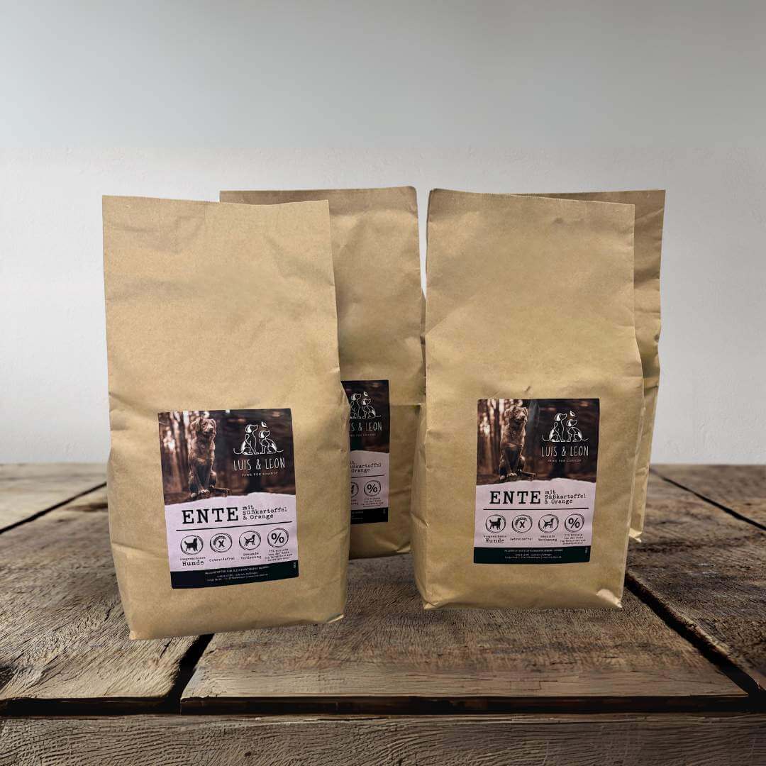 LUIS & LEON Trockenfutter 50% Ente mit Süßkartoffel & Orange - Getreidefrei ausgewachsene Hunde - LUIS & LEON