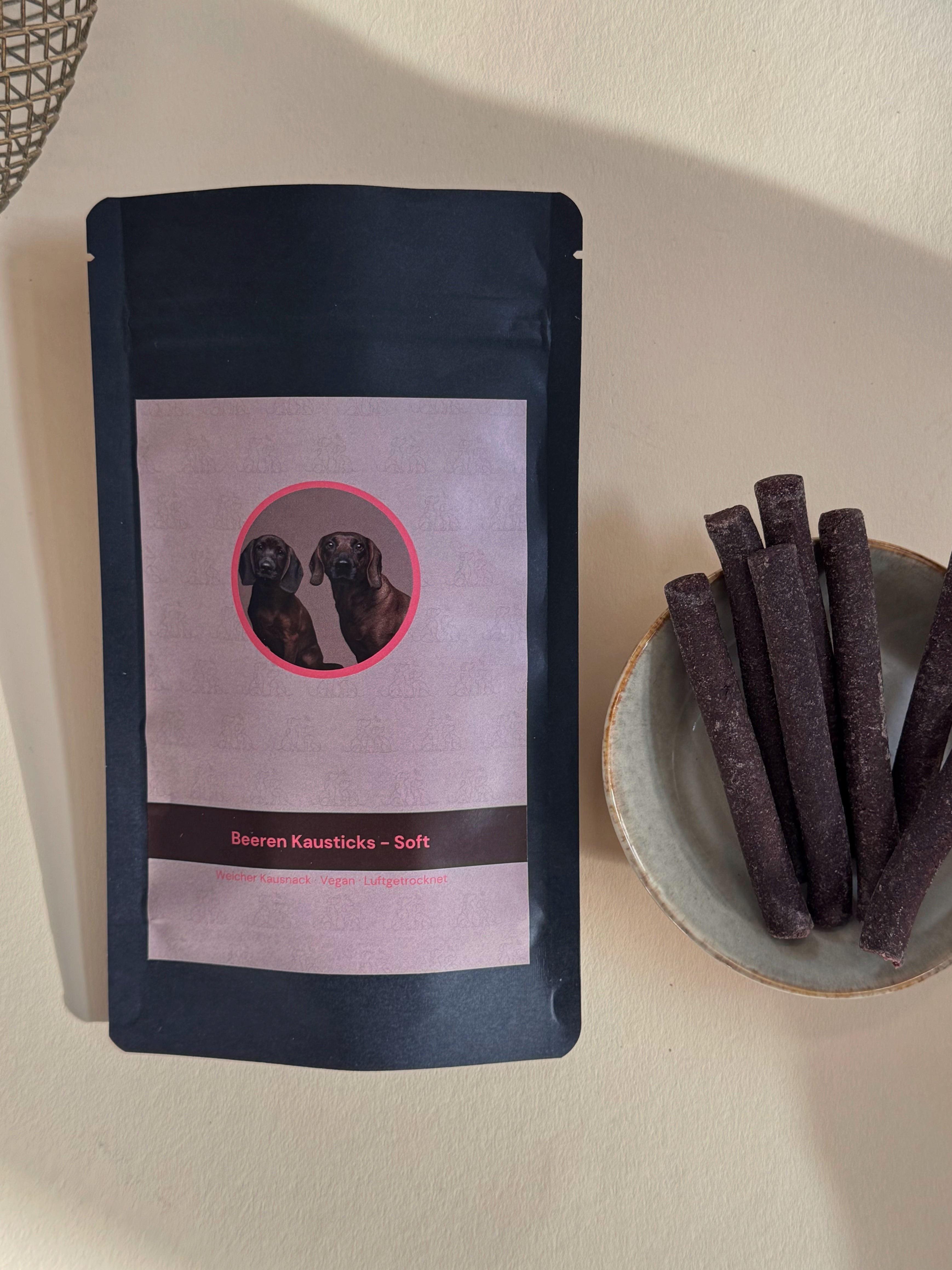 LUIS & LEON Beeren Kausticks Soft – vegane Hundeleckerli luftgetrocknet - LUIS & LEON