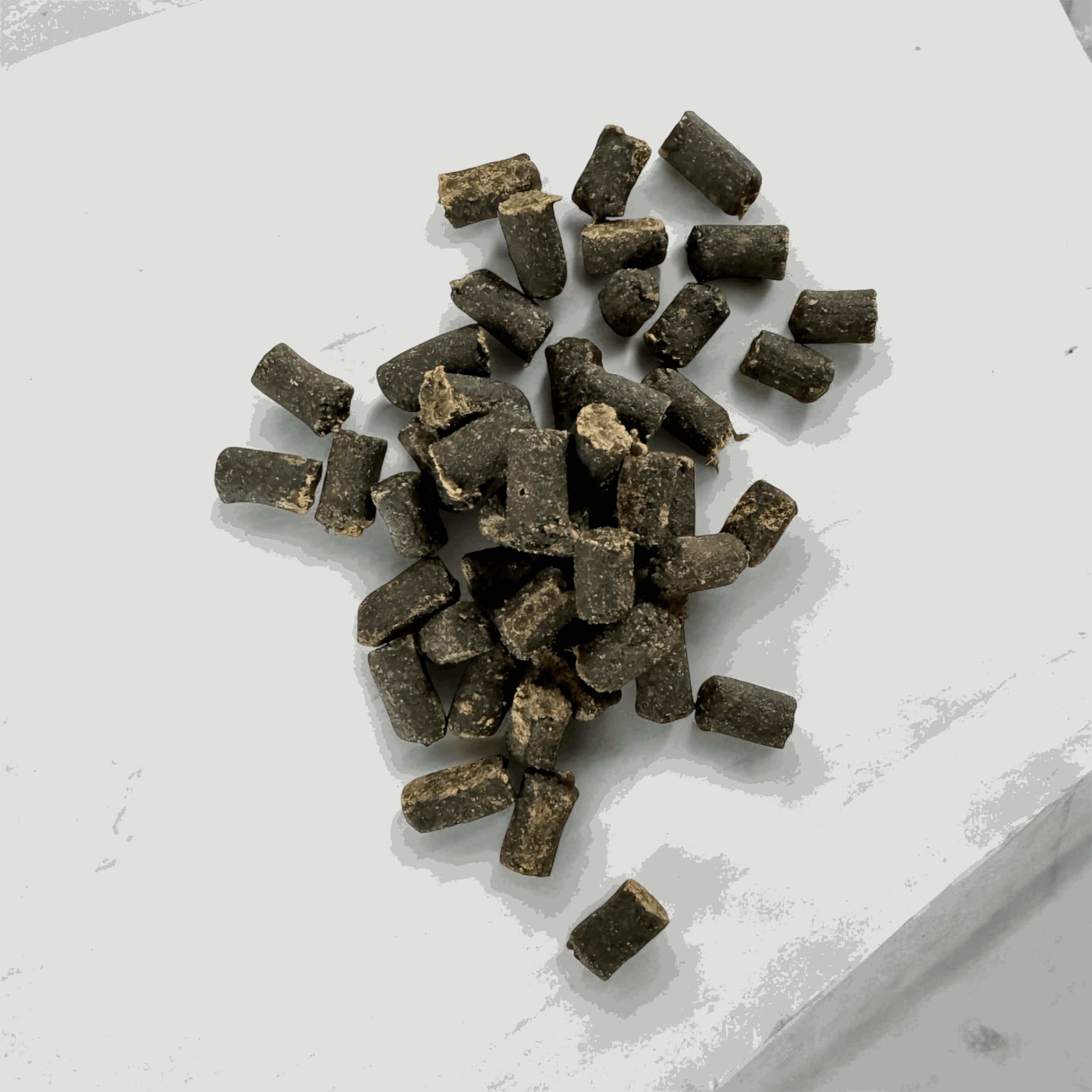 LUIS & LEON Wild Knöpfle - Weiche Hundeleckerlis mit 69% Wildfleisch - LUIS & LEON