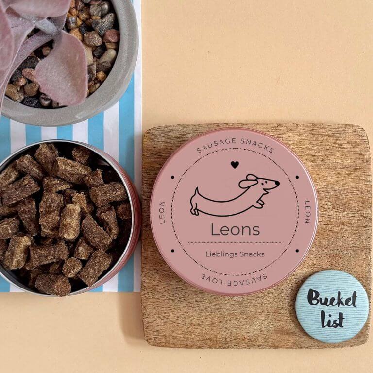 Personalisierte Leckerlidose für Dackel mit Gravur – LUIS & LEON Snackdose für Hunde - LUIS & LEON