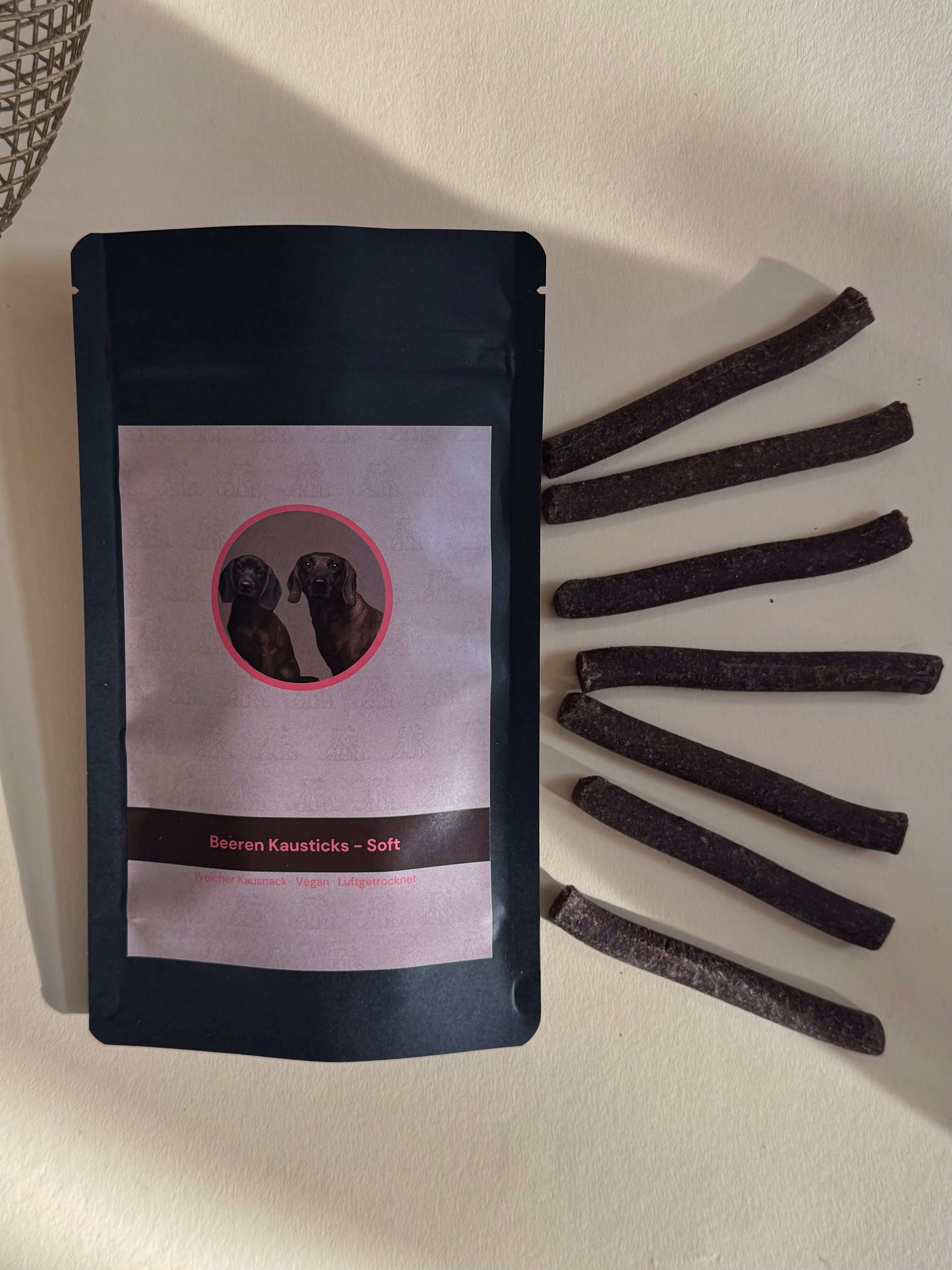 LUIS & LEON Beeren Kausticks Soft – vegane Hundeleckerli luftgetrocknet - LUIS & LEON