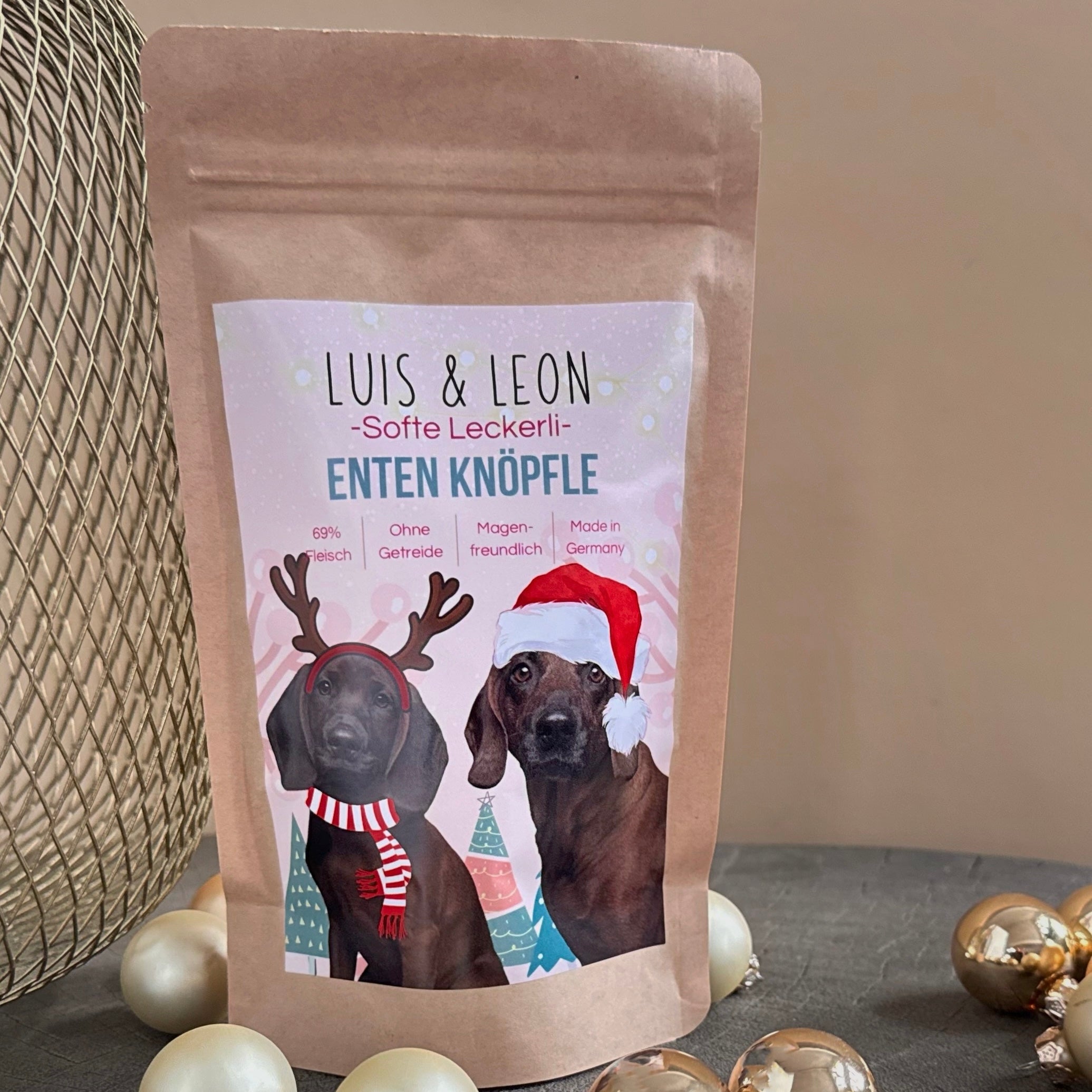 Weiche Hundeleckerli zu Weihnachten – LUIS & LEON Enten Knöpfle aus Entenfleisch - LUIS & LEON